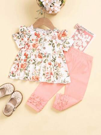 Conjunto de top de manga corta con dobladillo de encaje rosa y pantalón largo