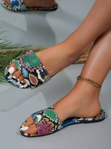 Fashionable Snake Skin Textured Slippers, Non-Slip & Wear-Resistant Flat Beach Sandals, Suitable For Outdoor Wear