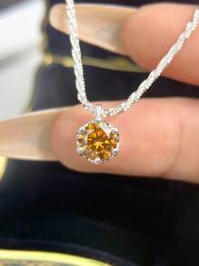 Newsoul 1件925纯银1克拉6爪镶嵌圆形D色莫桑石钻石吊坠项链，适合女性婚礼新娘首饰派对礼物订婚永恒承诺项链，精致珠宝钻石项链