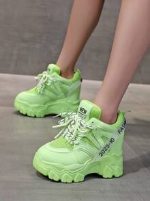 女士糖果色厚底運動鞋,2021年流行款,增高鞋,透氣舒適,適合小腳女性,易搭配各種服裝