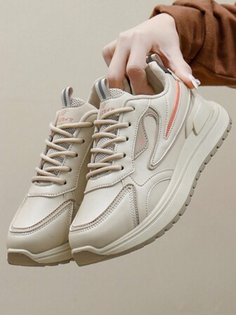 新款时尚百搭女士运动鞋，适合所有季节，可爱复古风格，休闲度假风格，户外徒步跑步舞蹈运动鞋，防滑轻便舒适皮革，时尚休闲简约风格运动鞋，轻便耐用简约百搭女士运动休闲鞋（尺码偏小，建议订购大一码）