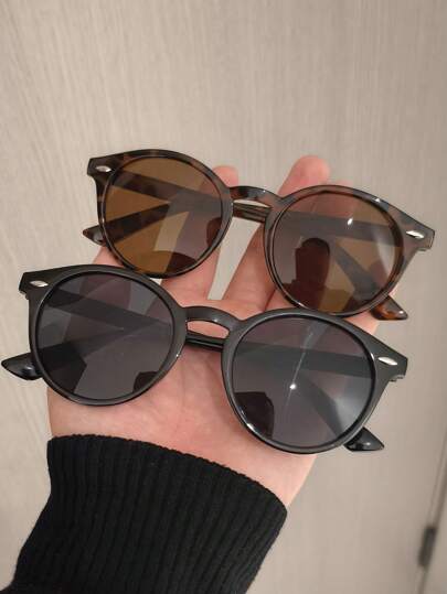 1pc Unisex Casual Retro Round Sunglasses With Gradient Color, Anti-UV Lens, Plastic Frame, Suitable For Beach Resorts And Outdoor Sports Sunglasses Beach Sun Glasses Beach Accessories For Women Sun Glasses Sunglasses Shades Basics And Suit For Sweater Jeans Sweatpants Hoodie Jackets Dress And Long Sleeve Shirt Fashionable Shade Elegant Outfit Family Outings Travel Vacation Holiday For Summer Beach Vacation,Outdoor,Travel