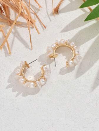 2pcs Bohemian Ins Style DIY Handmade Woven Baroque Sequins Beaded C-Shaped Stud Earrings For Women, Suitable For Dresses, Camisoles, Beach, Party, Banquet. The Simulated Pearls Are Injection Molded, So There May Be Minor Flaws. New Addition: Faux Pearl Heart-Shaped Beaded Earrings With Embedded Gemstone Rhinestones