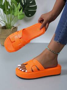 Women's Thick-Soled Sandals, Summer New Round Toe Flat-Soled Outside Wearing Beach Casual Slippers