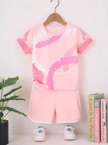 Young Girl Summer Outfit Colorful Letter Print Short Sleeve Top With Contrast Trim Shorts For Outdoor Casual Wear
