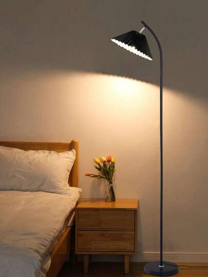 1支現代風格地燈,e27接口款式,360°旋轉,腳踏開關,極簡設計,適用於辦公室、臥室、閱讀、工作等（燈泡不包括）