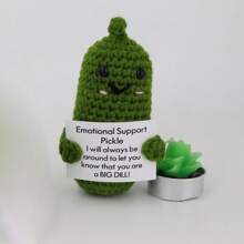 1pc Cute Knitted Positive Decoration With Wooden Base Funny Crochet Inspirational Cucumber With Positive Card Birthday Cheer Up Gifts For Friends Room Desktop Decorations Valentine's Day Gift Birthday