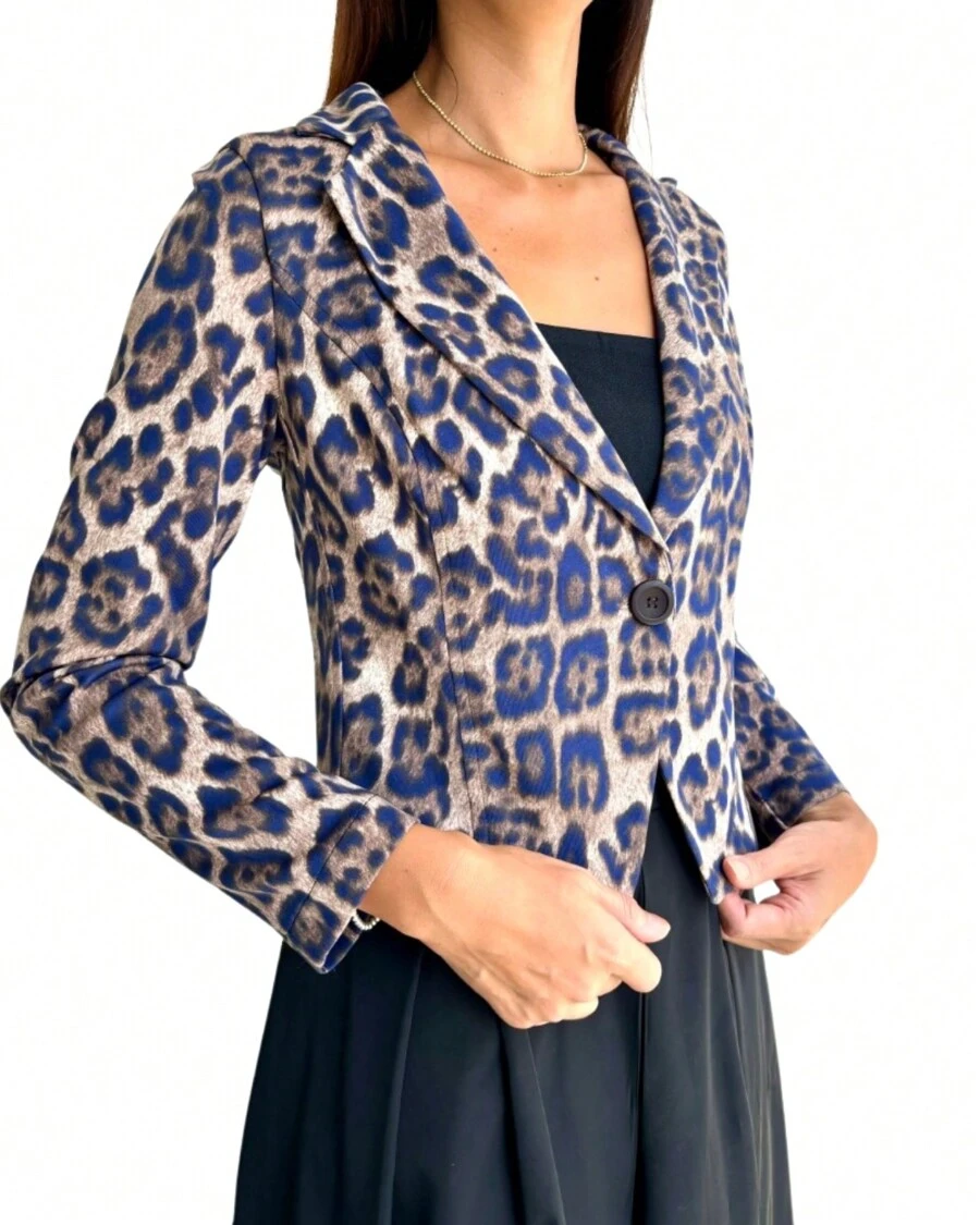 BLAZER CURTO DE MALHA ESTAMPA ONÇA AZUL