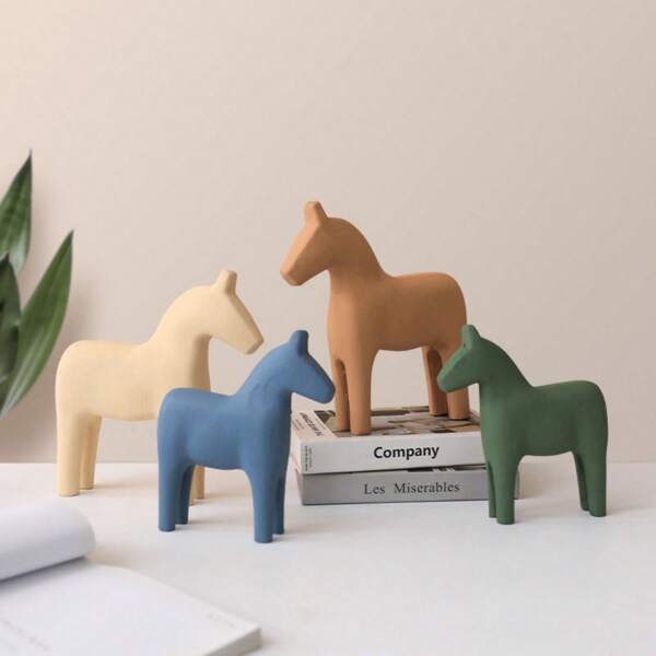 1pc Creative Ins Style Small Horse Guesthouse Decoration, Nordic Minimalist Morandi Home Decorative Ornaments For Living Room Coffee Table Best Gifts Birthday Graduation