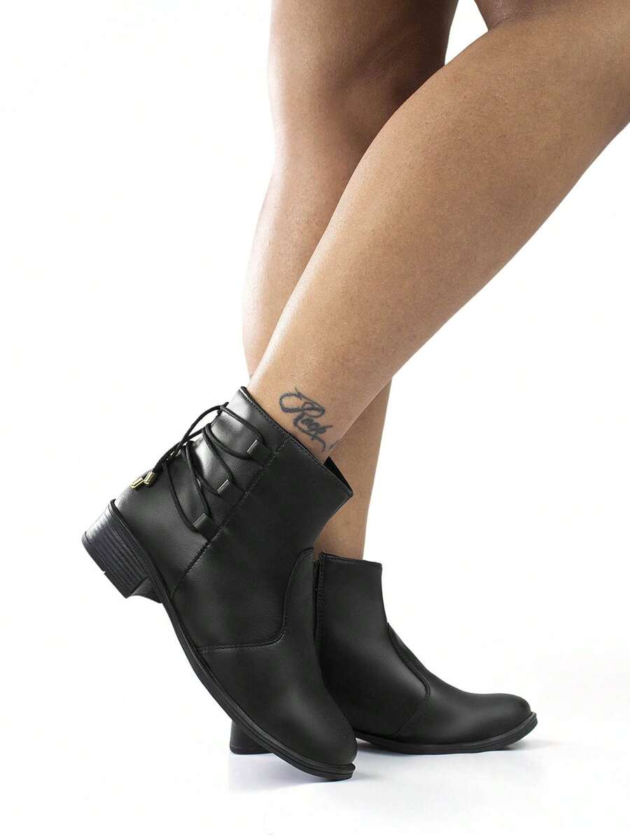 Women Ankle Boots & Booties - 黑色 - 查看 1