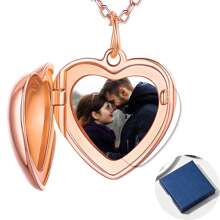 Custom Picture/Photo Locket Necklace For Women, Lockets Necklace For Women That Hold Pictures, Gold/Silver Personalized Engrave Memorial Photo Lockets Pendant For Kids Girls,Silver,Stylish,Colorful,Vintage,Simple,Unisex,Casual,Cuties,Custom,Personalized,Unique,Ideal Gifts For Him,Ideal Gifts For Her,Her,Boyfriend,Girlfriend,Dad,Mom,Family,Friends,For Anniversaries,For Birthdays,For Graduation,For Prom,For Party,Stainless Steel Jewelry