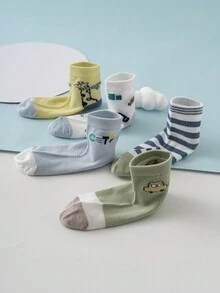 5雙可愛的長頸鹿、汽車、字母、條紋或紅綠燈設計中筒網眼襪,適用於時尚和日常穿著 - 彩色 - 查看 4