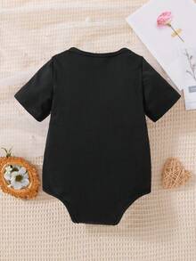 Pelele de bebé recién nacido niña con estampado de conejo de dibujos animados y letras en forma de triángulo - Negro - Ver 2