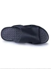 Summer New Anti-Slip, Wear-Resistant Soft Bottom Men's Beach Flip-Flops - Black - View 3
