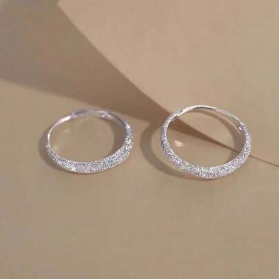 1對女性閃閃發光的沙漠裝飾圓圈耳環,時尚高端的耳飾,可隨意搭配穿著及夏季使用