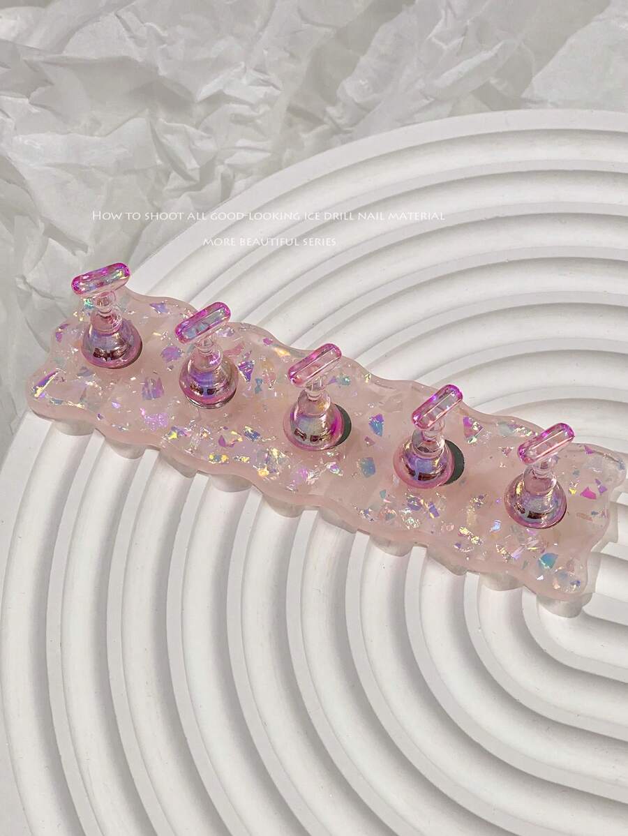 Decoración de arte de uñas Tira magnética sólida 3D de acrílico con base de succión para exhibición y práctica, set de 1 base + 5 soportes para dedos, con resina, estilo coreano, gota de agua brillante transparente con forma de joyería de uñas de metal con brillo