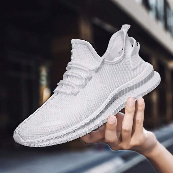 Men's Fashion Plus-Size All-Match Lightweight Breathable Slip-Resistant Casual Sports Shoes