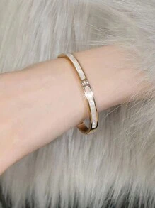 1pc Stainless Steel, Not Fading, Fashionable And Simple, Versatile, High-End And Luxurious, Unique Design Ins Style, Sweet And Gentle Elegant, Delicate And Creative, Personalized, White Shell & Rhinestone Decor Bracelet For Women, Suitable For Everyday Wear, Perfect Gift For Fashion Accessories And Best Friends