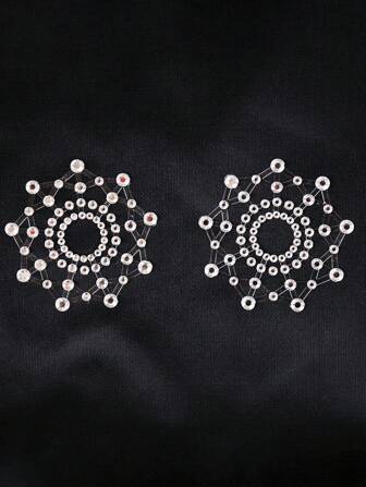 1 对透明塑料自粘性感乳贴，适合狂欢