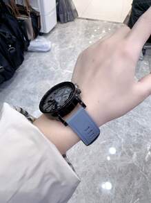 个性化大表盘石英机芯腕表，带硅胶表带，男女通用 - 黑色 - 查看 10