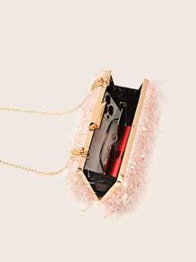 时尚盒形包，适合日常装扮和晚装