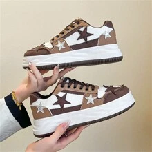 Versatile Increase Height Casual Retro-Style Women Skate Shoes, 2024 New Spring & Autumn Collection, Star Patterned Artistic Style Niche Design Shoe - Brown - View 1