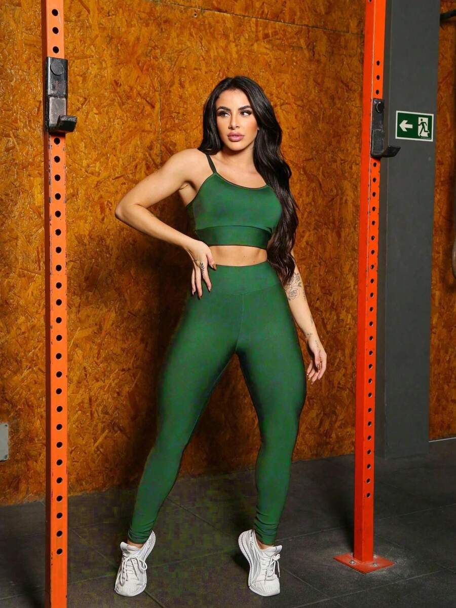 Conjunto para academia Fitness Top alcinha com Bojo - Verde Oliva - Visão 1