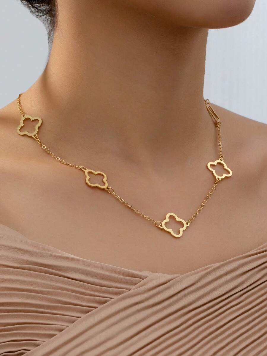 1pc Geometric Hollow Out Clover Pendant Necklace, Western Style Elegant Fashion Accessories - Yellow Gold - View 1