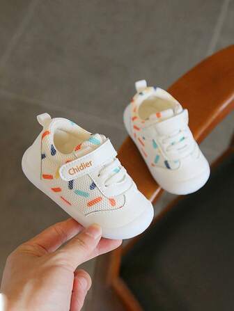 1 paio di scarpe sportive casual da primavera/autunno alla moda con design a strappo, rete traspirante, suola morbida in TPR antiscivolo, comfort per bambini dai 1 ai 4 anni, da indossare all'interno e all'esterno in primavera e autunno