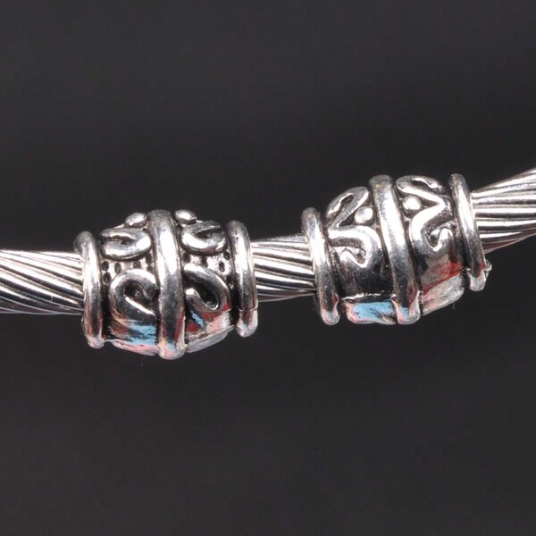 20 قطعة من حلقات التوصيل المعدنية باللون الفضي، خرز فاصل، حلقات معلقة لصنع القلائد والأساور والمجوهرات DIY، قطر الخرزة تقريبًا 7 مم وقطر الثقب 4 مم