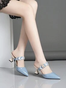 Tacones altos de stiletto de punta afilada y escote bajo para mujer