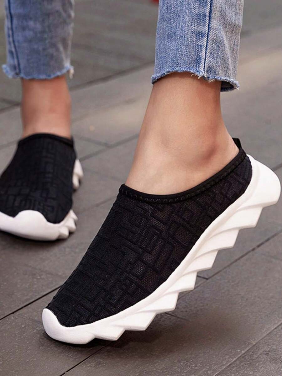 Women's Fashionable Solid Color,,Mesh Comfortable & Breathable Casual Shoes - Black - View 1