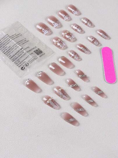 24 個の短い棺型パール偽ネイル 1 個の爪やすりと 1 個のネイル ゼリーのり