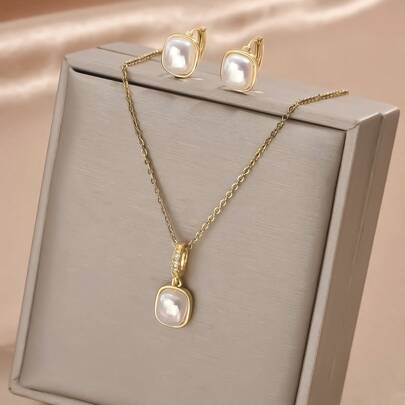 3 Unids/set Cubo De Acero Inoxidable Dorado, Perlas De Imitación Y Diseño De Circonita Cúbica Conjunto De Pendientes De Collar Ins Moda Retro Todo Fósforo Pareja De Mujer Ropa De Calle Viaje Diario Accesorios De Fiesta