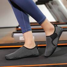 2024 Mới Ngoài trời Giày dép , bờ biển Giày dép , Khỏe mạnh Yoga Bơi lội Giày dép - màu đen - Xem 3