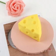 Squeezing Cheese Stress Relief Toy, Golden Cheese Fun Decompression Artifact, One Piece. - Yellow - View 4