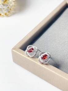 2枚裝925銀天然石榴石花形耳環,甜美百搭,適合女士日常佩戴和通勤首飾【附專業檢測證書】