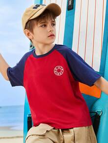 夏季時尚字母印花彩色拼接休閒T卹，設有網眼紗袖設計，適合青少年男孩 - 紅色 - 查看 4