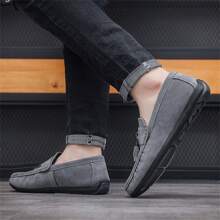 Men's Suede Loafers, Slip-On Casual Flat Driving Shoes With Matte Finish - Grey - View 3