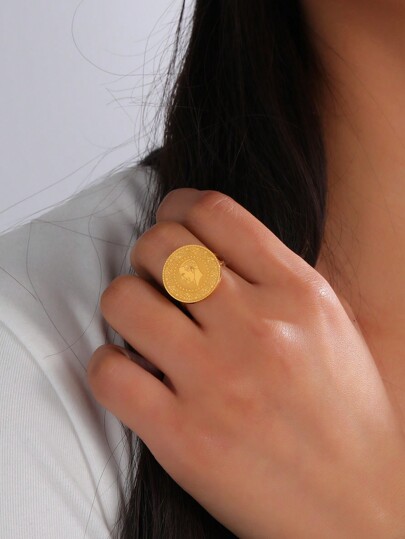 1pc Fashionable Vintage Jewelry Stainless Steel 18K Gold Plated Portrait Round Plate Open Ring, Suitable For Women To Wear For Parties, Events And Daily