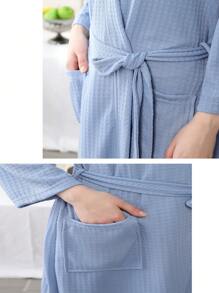 1pc Lightweight Fashionable Bathrobe For Home And Beach, Quick-Dry Skin-Friendly Couples Bathrobe, Simple Checkered Bathrobe Summer Wedding Home Bathroom Decor Back To School