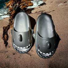 Sharky chanclas de tiburon para hombres. - Multicolor - Ver 3