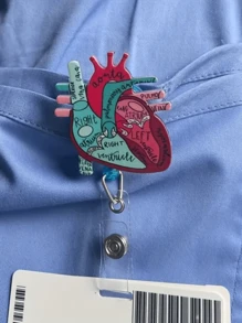 1入組人體解剖學心臟圖示縮短式徽章卡卷收納器，適用於護理學校的時尚人體解剖學心臟圖示徽章鈕扣卡片收納器，臨床醫護人員護士禮物、學校用品、教師禮物、返校學校用品、教師用品