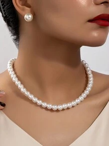 مجموعة من 4 قطع عصرية بسيطة للارتداء اليومي من الأقراط المزيّفة من لؤلؤ والعقد ،إكسسوار سلسلة كولاربون العتيقة، مناسبة للملابس العارضة النسائية العادية