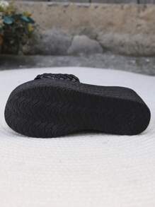 Sandali con zeppa da donna per l'estate, sandali infradito con tomaia intrecciata a righe/quadri, tacco alto spesso, tacco da 9 cm, colore nero, comodi e alla moda per uso esterno, consigliato di prendere mezzo numero in meno