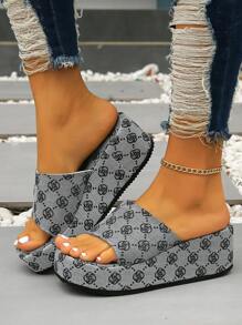 Women's Plus Size Thick Bottom Slippers, 2024 Summer New Square Toe Strap Platform Sandals - Silver - View 4