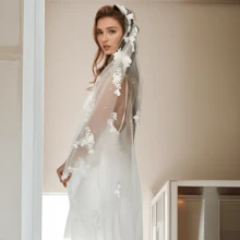 Velo Nupcial De 1m De Largo Con Flores Y Perlas En 3d Para Decoración De Boda Romántica Y Elegante. Disponible En Blanco Y Marfil, Con Peine Y Diseño De 1 Capa Para Adorno De Cintura Y Cadera