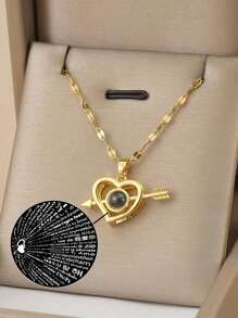 1條鑽石鑲嵌不鏽鋼心形項鍊,擁有100種語言的愛的表達,是女性浪漫禮物的不二之選 - 金黃色 - 查看 20