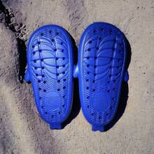 Sharky chanclas de tiburon para hombres. - azul real - Ver 5