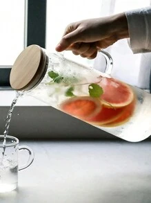 1只大容量耐熱玻璃水壺,配竹蓋,適用於冷熱水壺